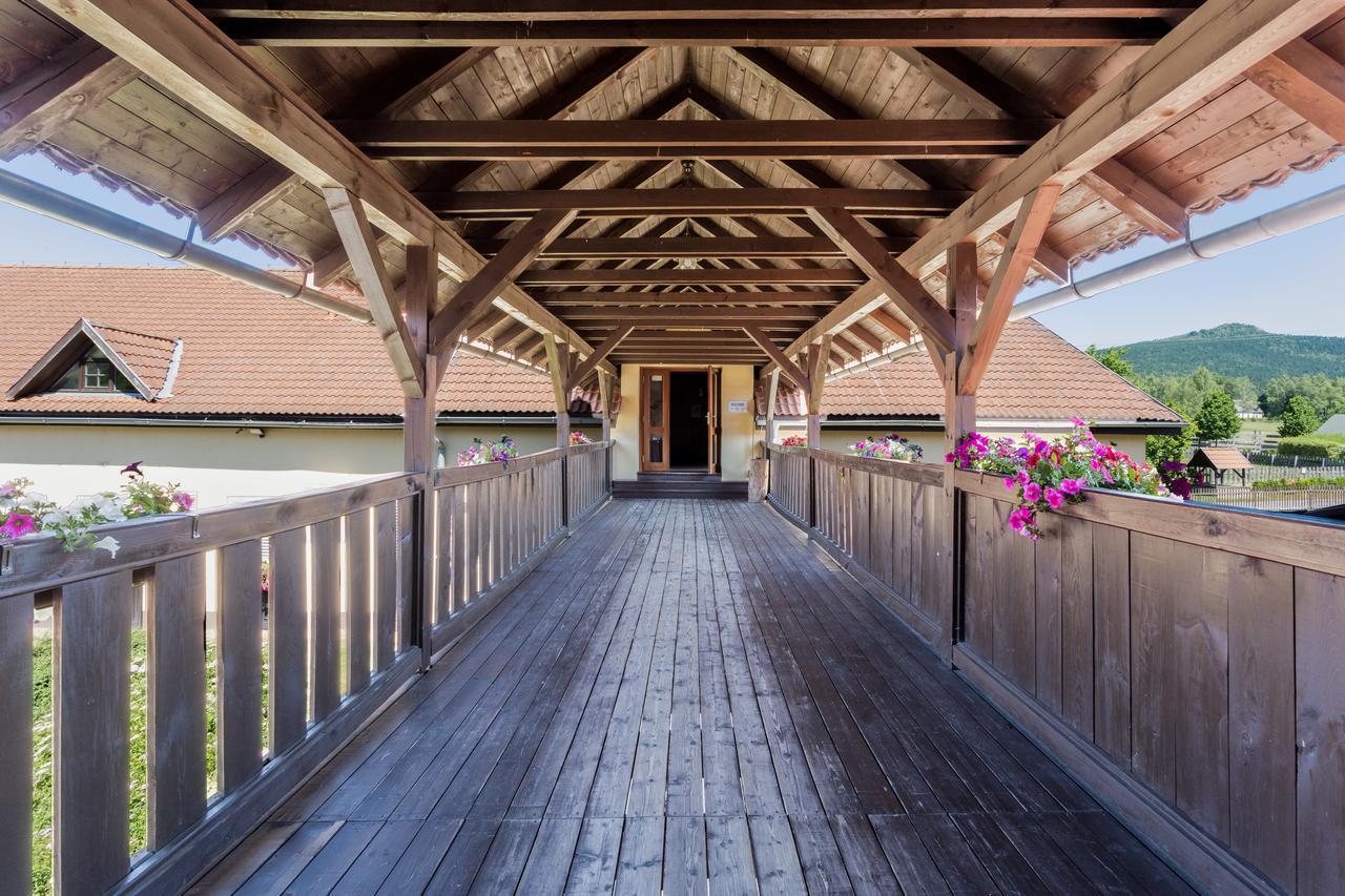 Resort Malevil Jablonné v Podještědí Kültér fotó