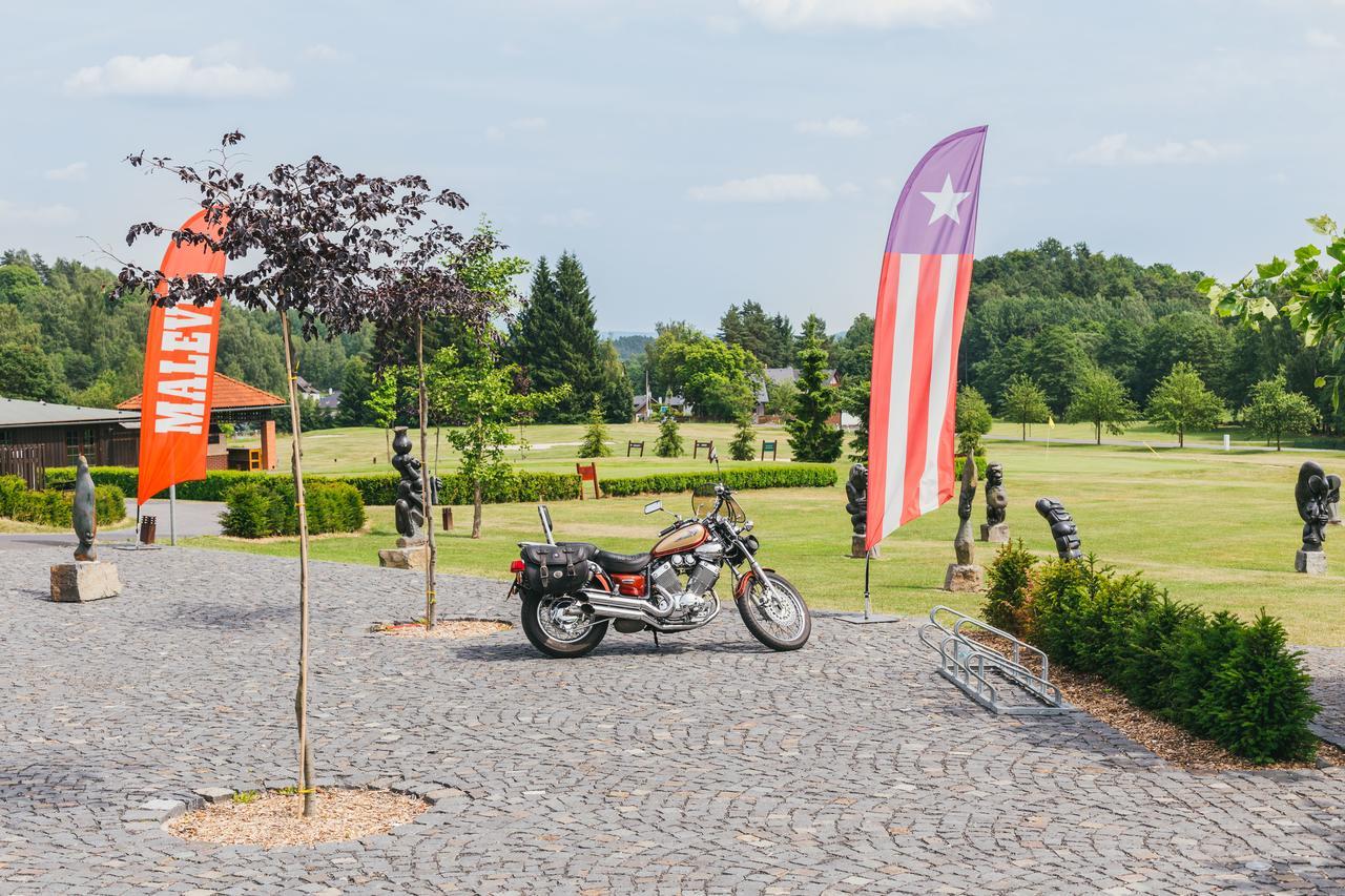 Resort Malevil Jablonné v Podještědí Kültér fotó