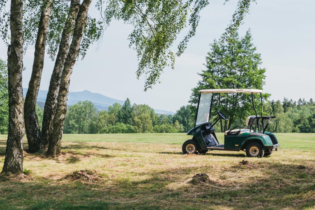 Resort Malevil Jablonné v Podještědí Kültér fotó