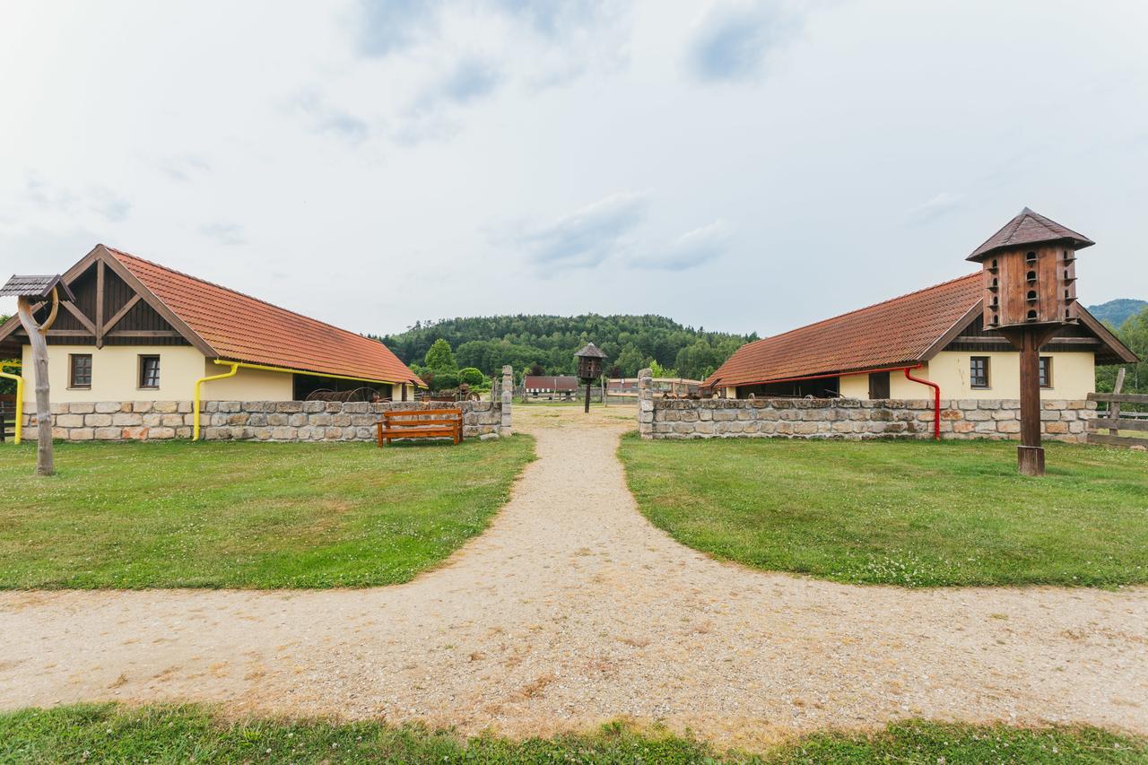 Resort Malevil Jablonné v Podještědí Kültér fotó